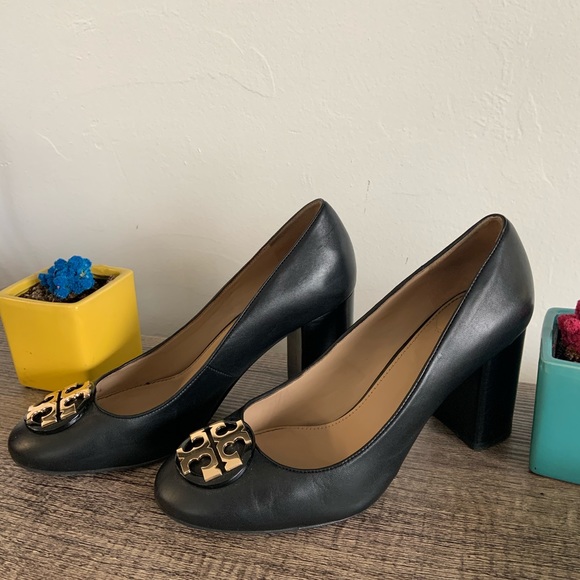 janey pump tory burch